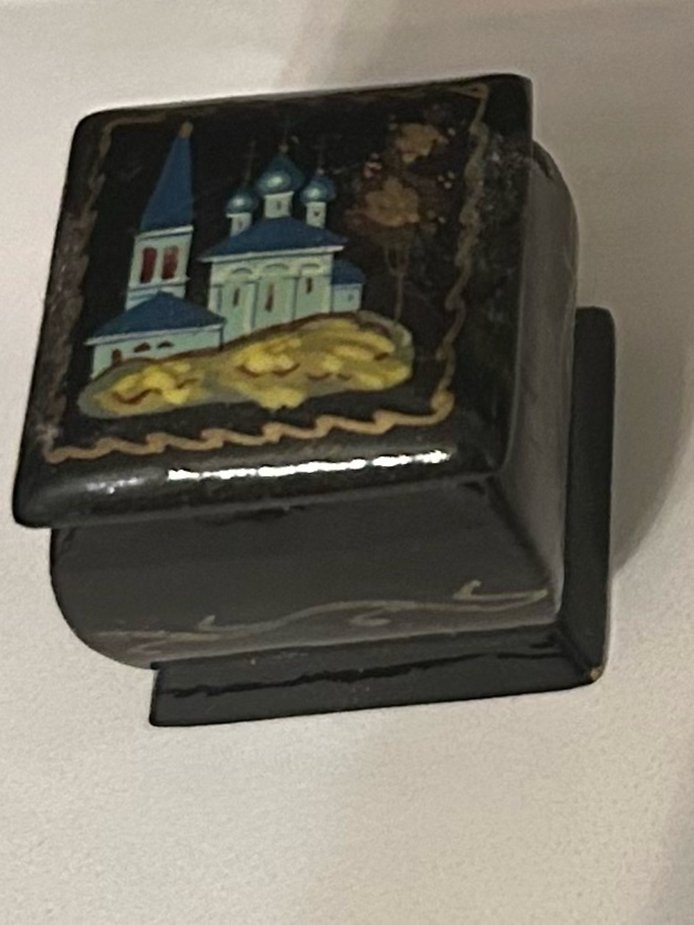 Hand-Painted Black Lacquer Mini Trinket Box
